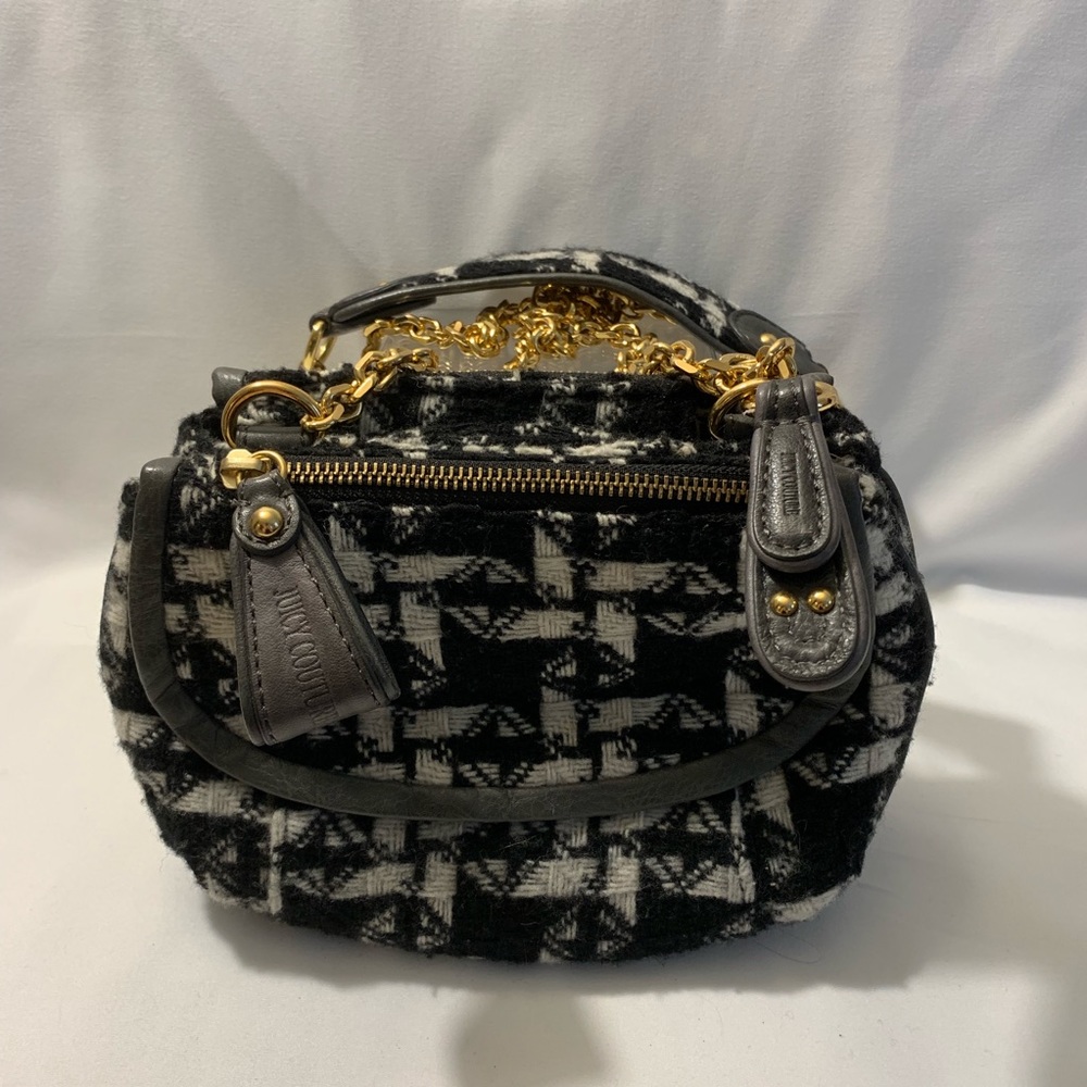 Like New Vintage Woven herringbone bag with chain detail strap - Picture 2 of 7